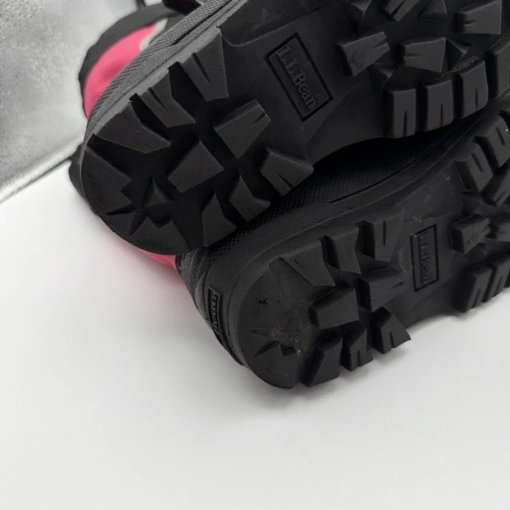 L.L. Bean Kids Snow Boots Size 1 Black Pink Fleece Lined Winter Duck Boots. 1571